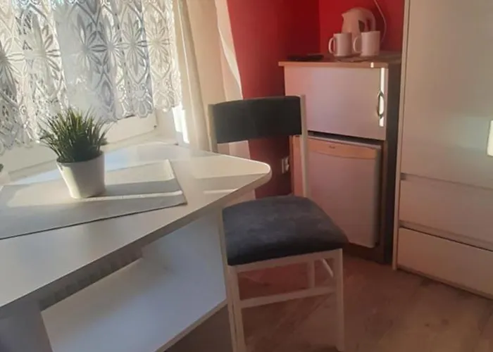 Gosciniec Pogodna Przystan Rum i privatbostad